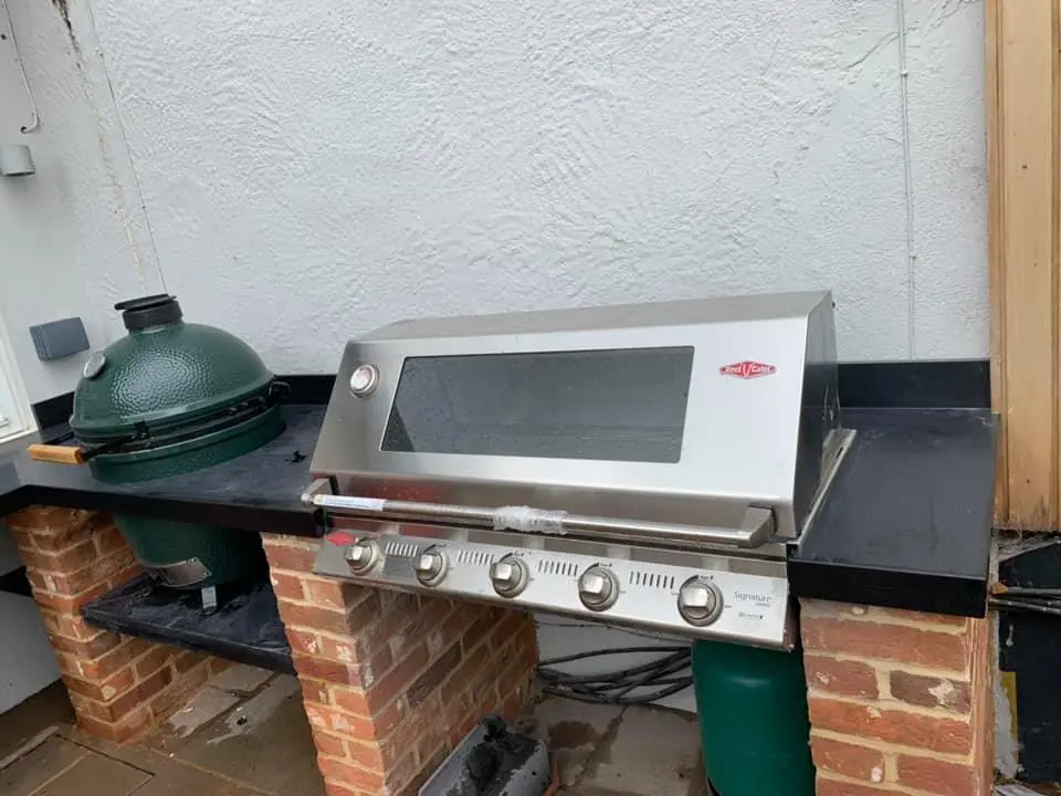Built-in BBQ with a granite worktop surround
