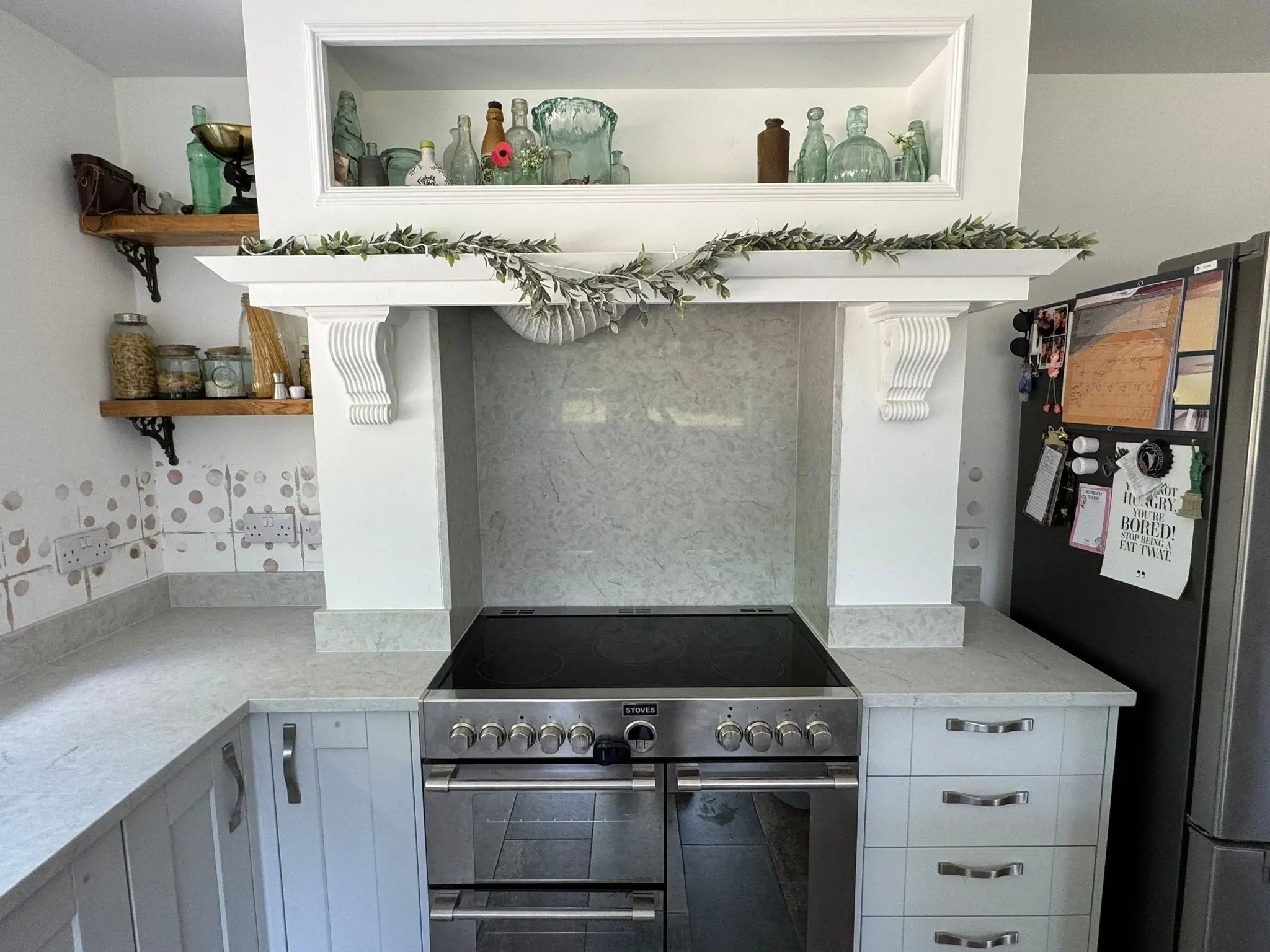 Marble worktop fitted around a range oven